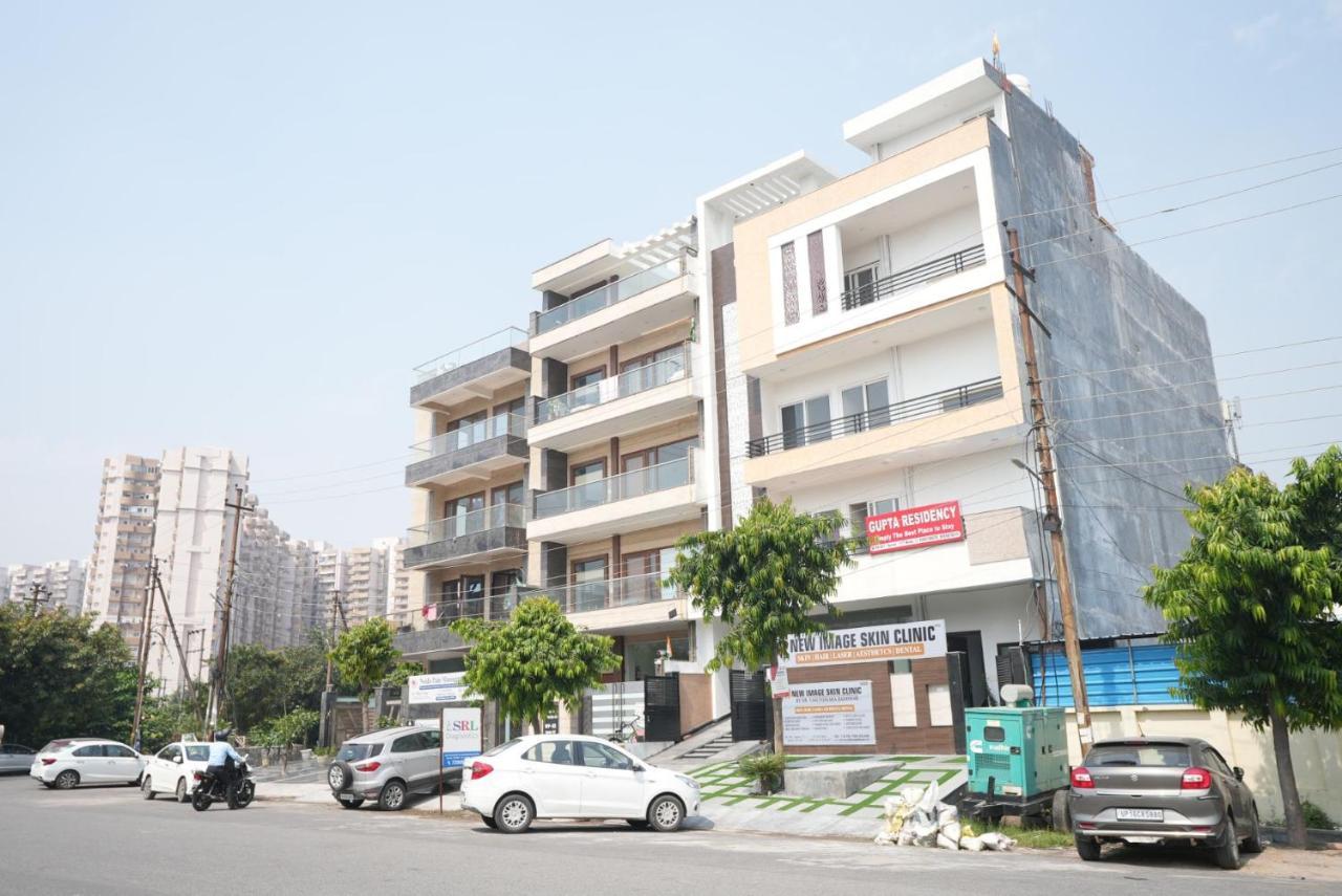 Gupta Residency Near Ajnara Heritage Noida Extérieur photo