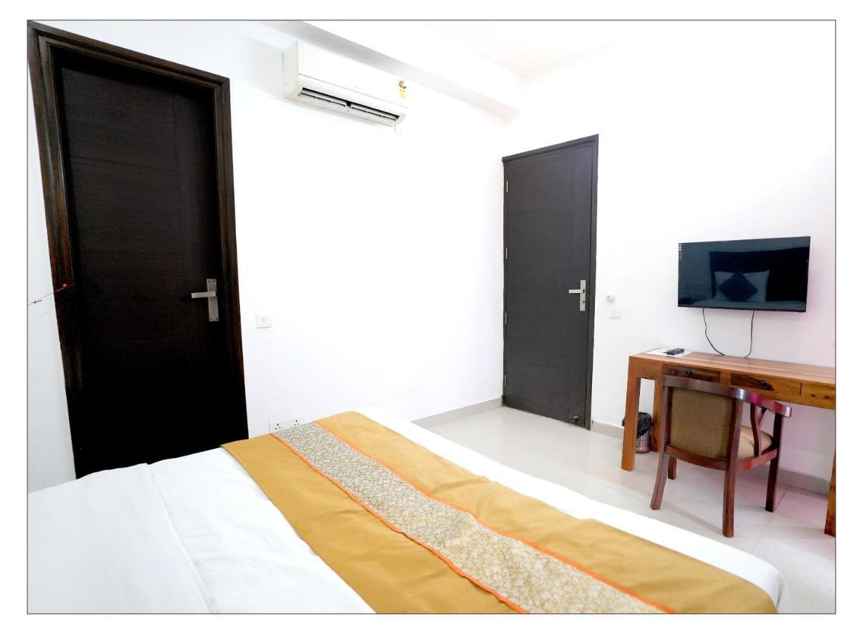 Gupta Residency Near Ajnara Heritage Noida Extérieur photo