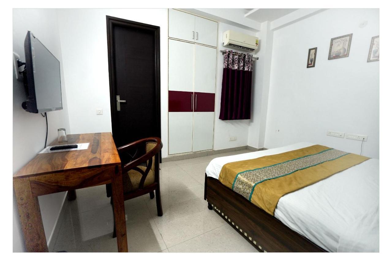 Gupta Residency Near Ajnara Heritage Noida Extérieur photo